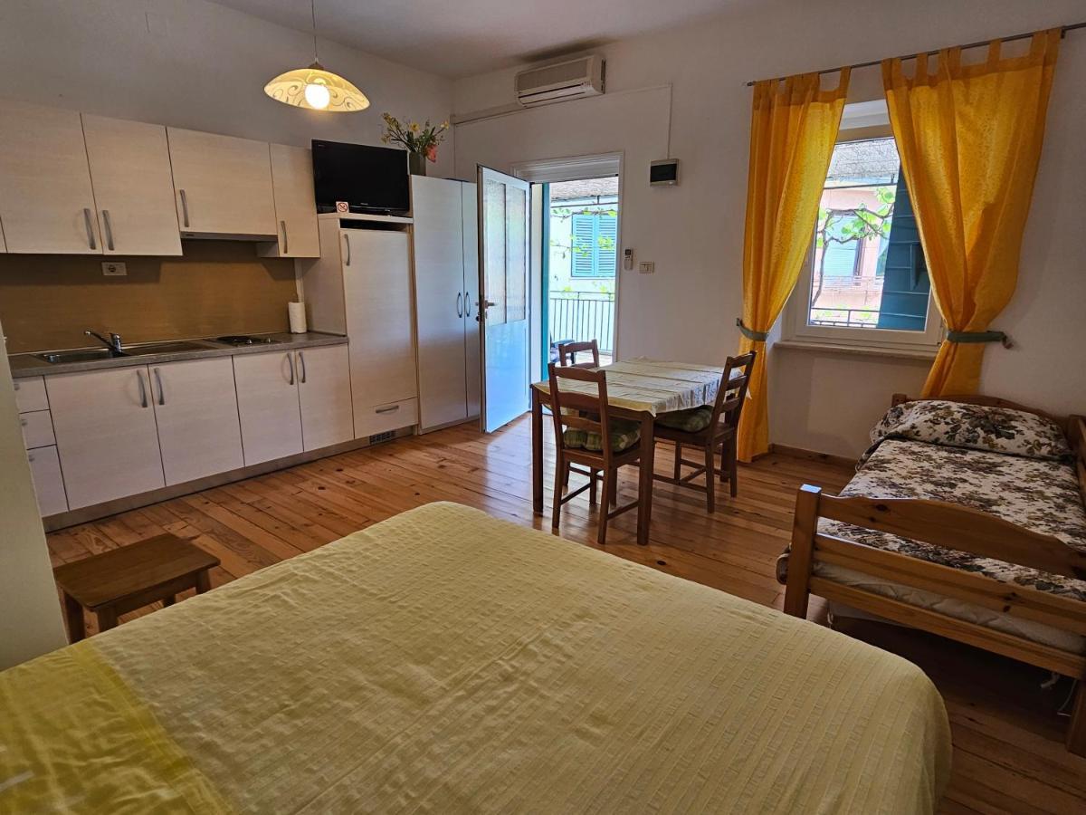 Apartments La Pergola Rovinj Exteriör bild